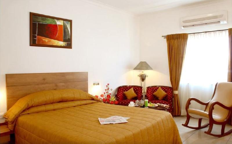 Octave Hotel - Double Road Μπανγκαλόρ Δωμάτιο φωτογραφία